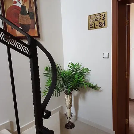 Konukevi Markovi *