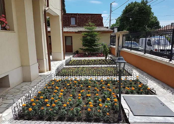 Guest house Markovi Aheloy